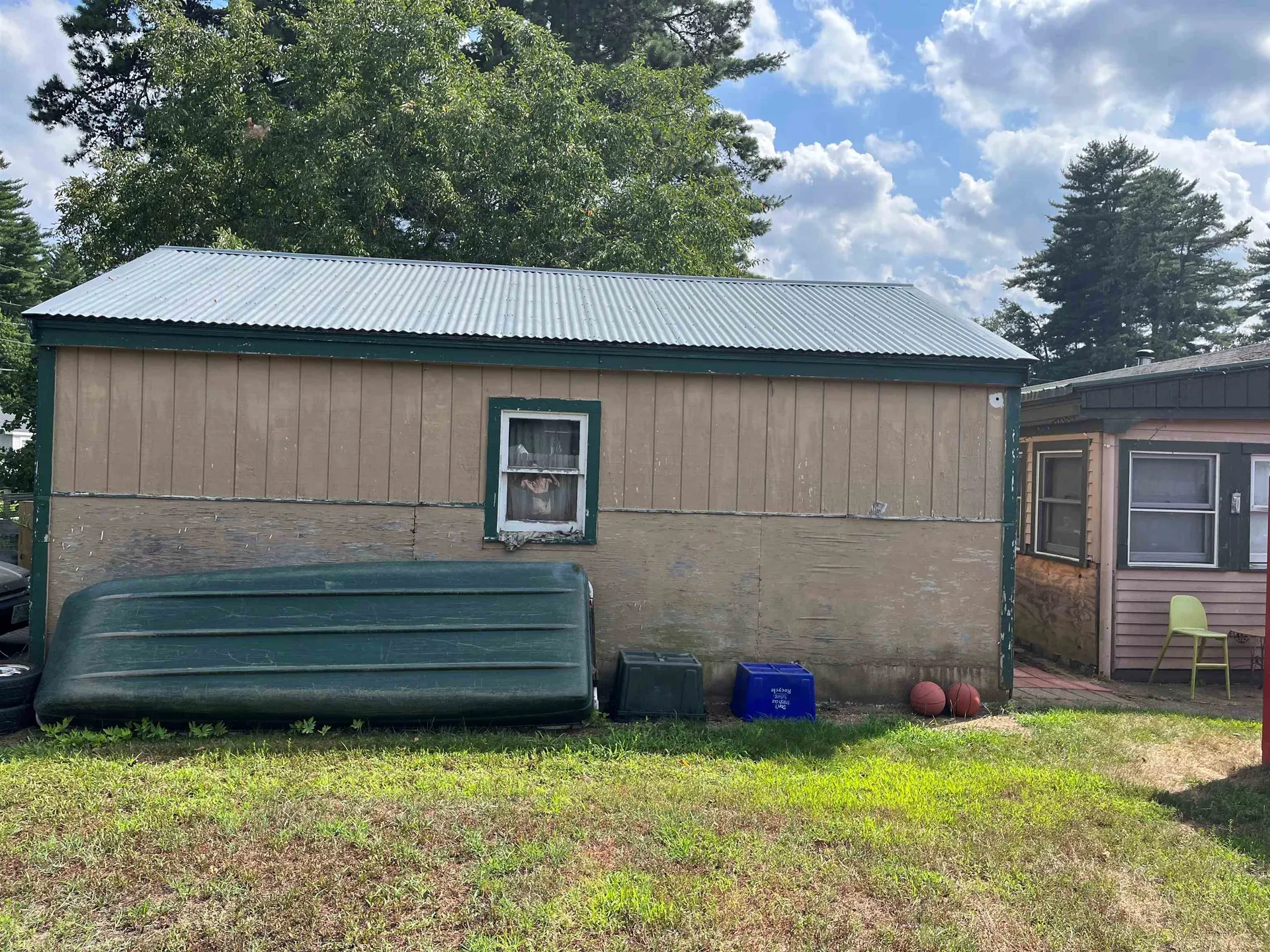 2 Rona Avenue Raymond NH 03077