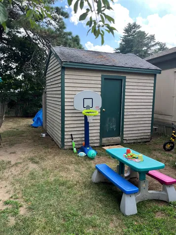 2 Rona Avenue Raymond NH 03077