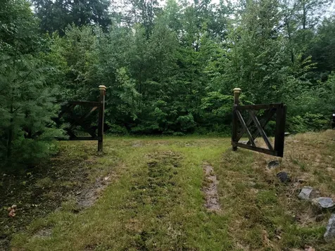 5 Country Road Gorham NH 03581
