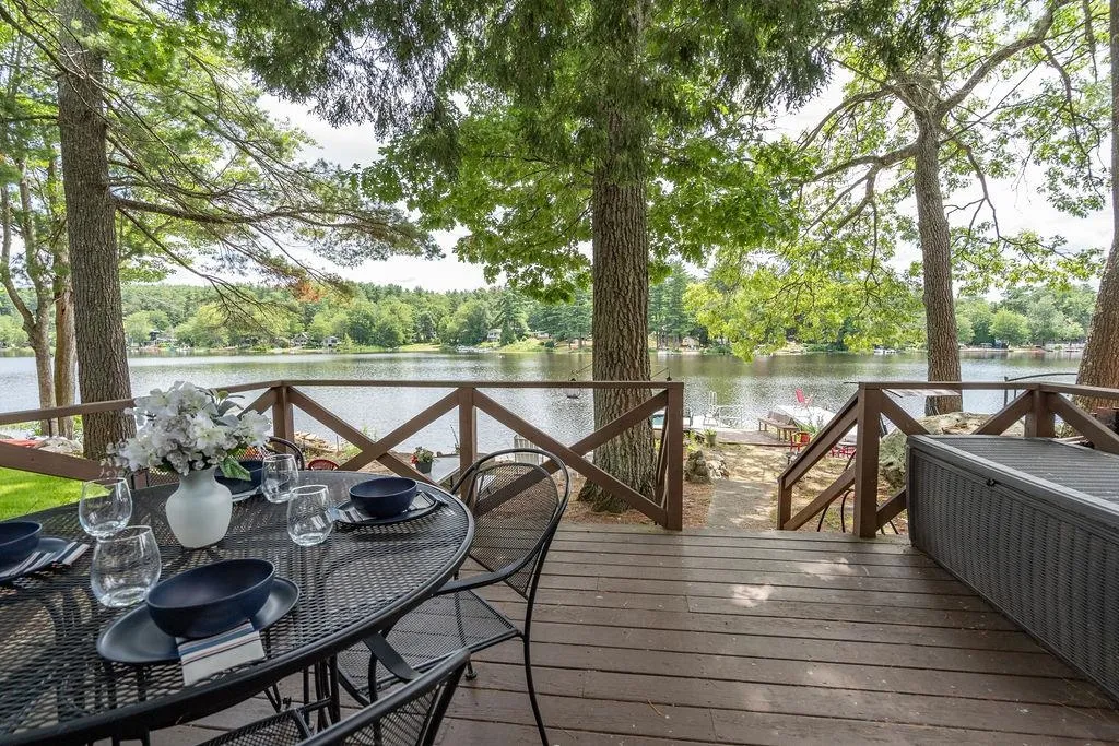 8 Juniper Lane Raymond NH 03077