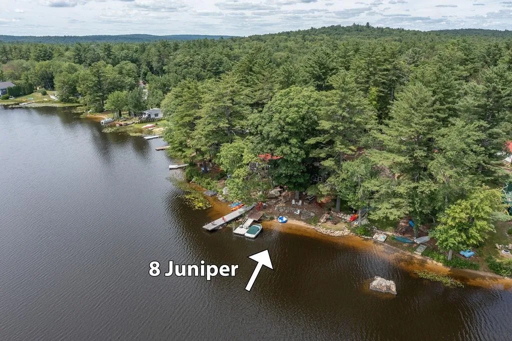 8 Juniper Lane Raymond NH 03077