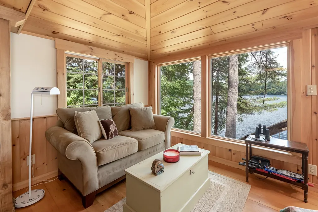 94 West Shore Road New Hampton NH 03256