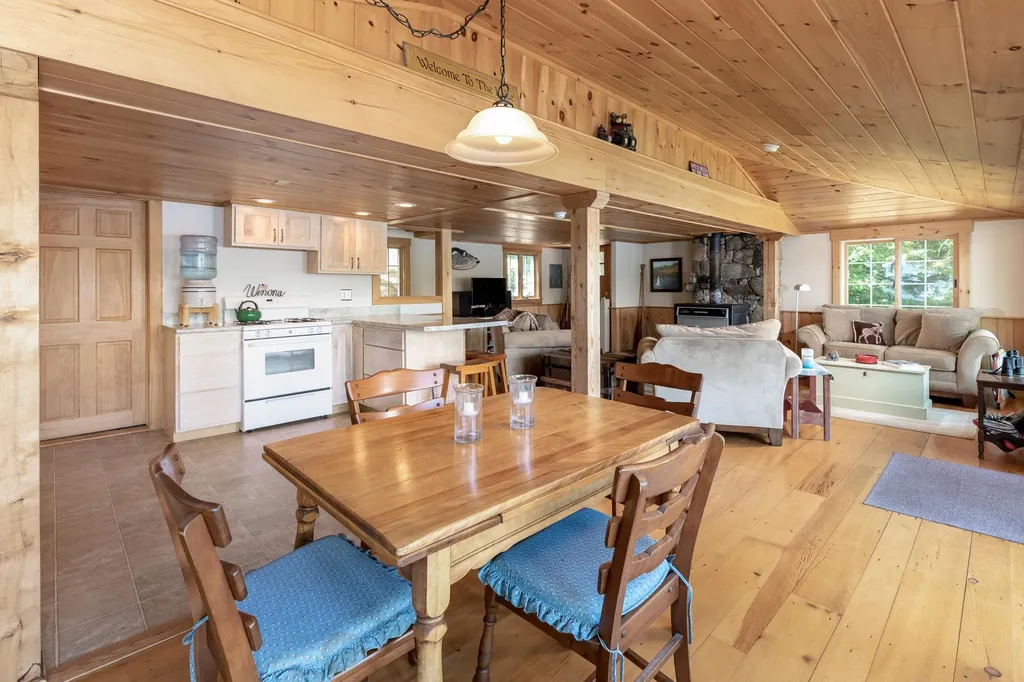94 West Shore Road New Hampton NH 03256