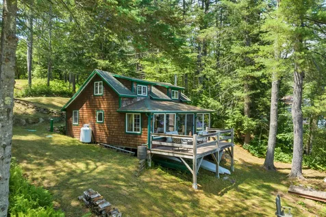 94 West Shore Road New Hampton NH 03256