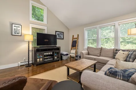 220 Elwyn Road Portsmouth NH 03801