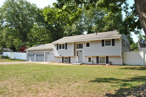 2 Millbrook Drive Nashua NH 03062