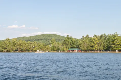24 Dock Road Gilford NH 03249