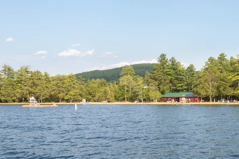 24 Dock Road Gilford NH 03249