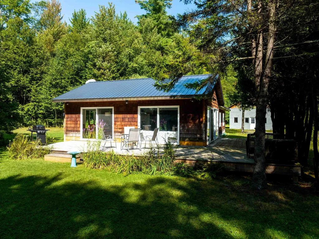 92 Waites Lane Stowe VT 05672