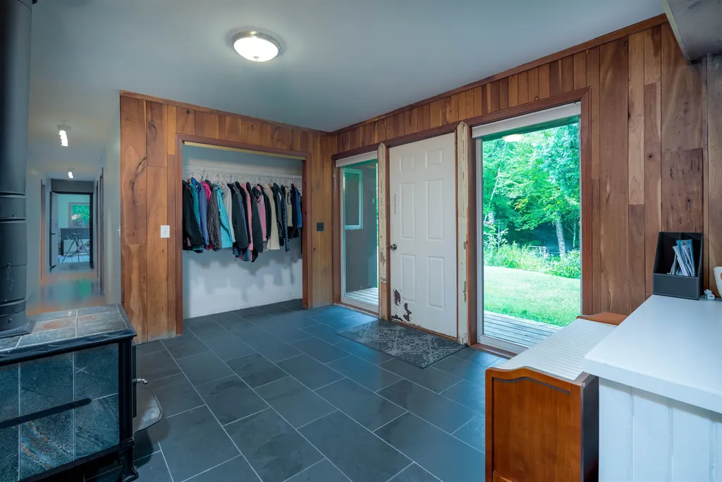 92 Waites Lane Stowe VT 05672