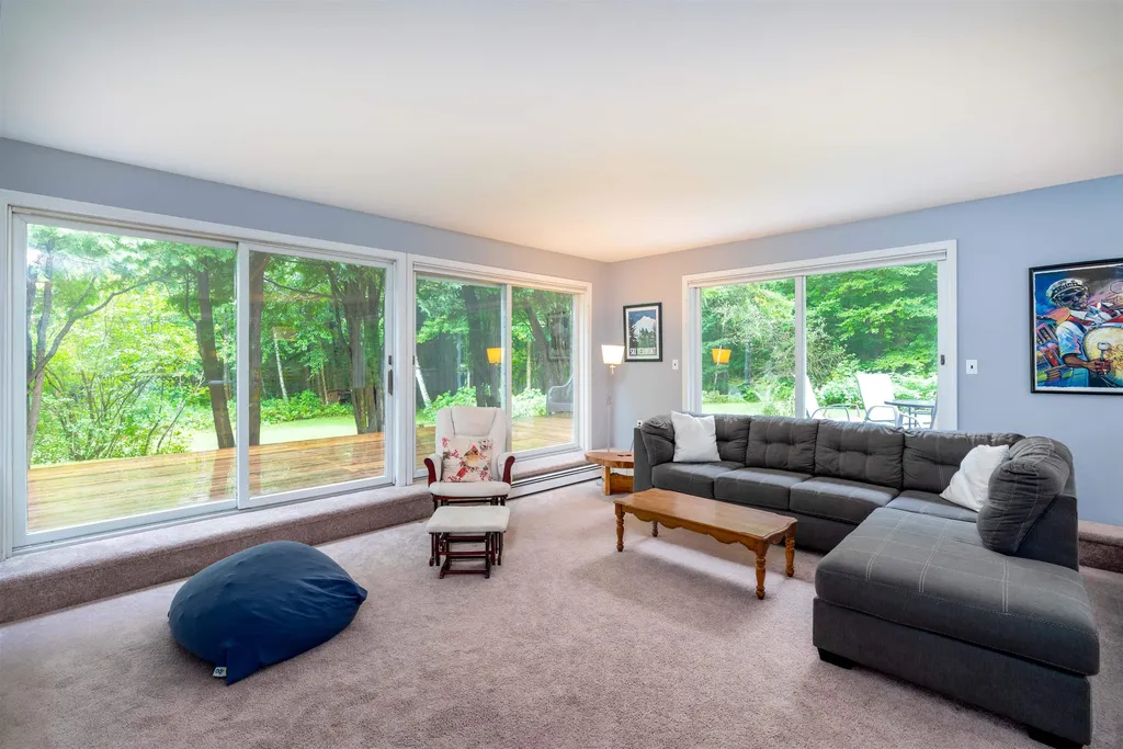 92 Waites Lane Stowe VT 05672