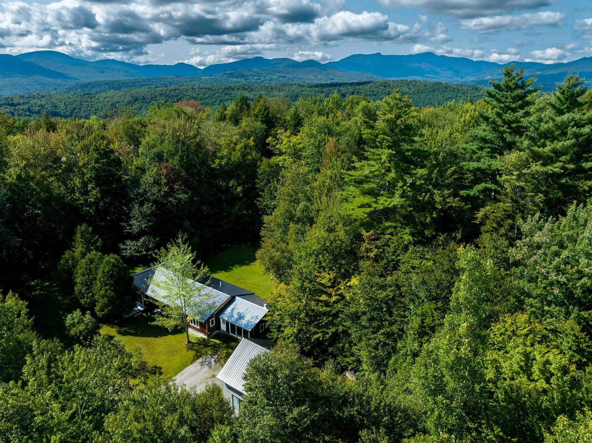 92 Waites Lane Stowe VT 05672
