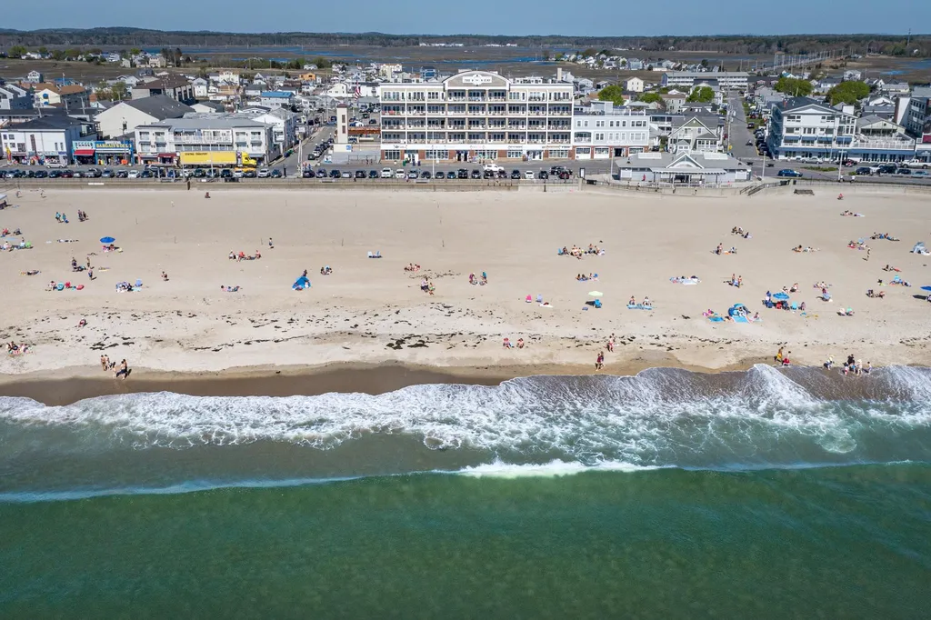 275 Ocean Boulevard Hampton NH 03842