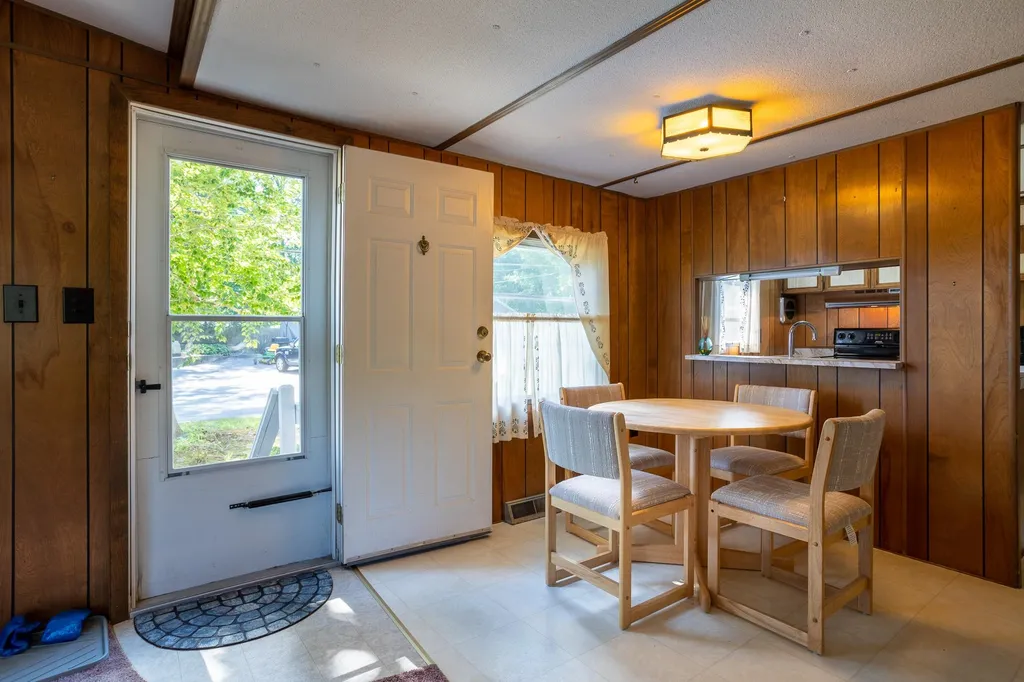 2 Hemlock Haven Hampton NH 03842