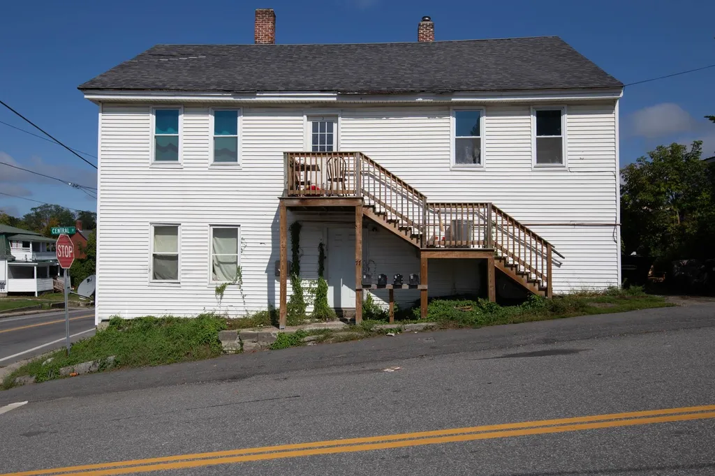 77 Central Street Claremont NH 03743