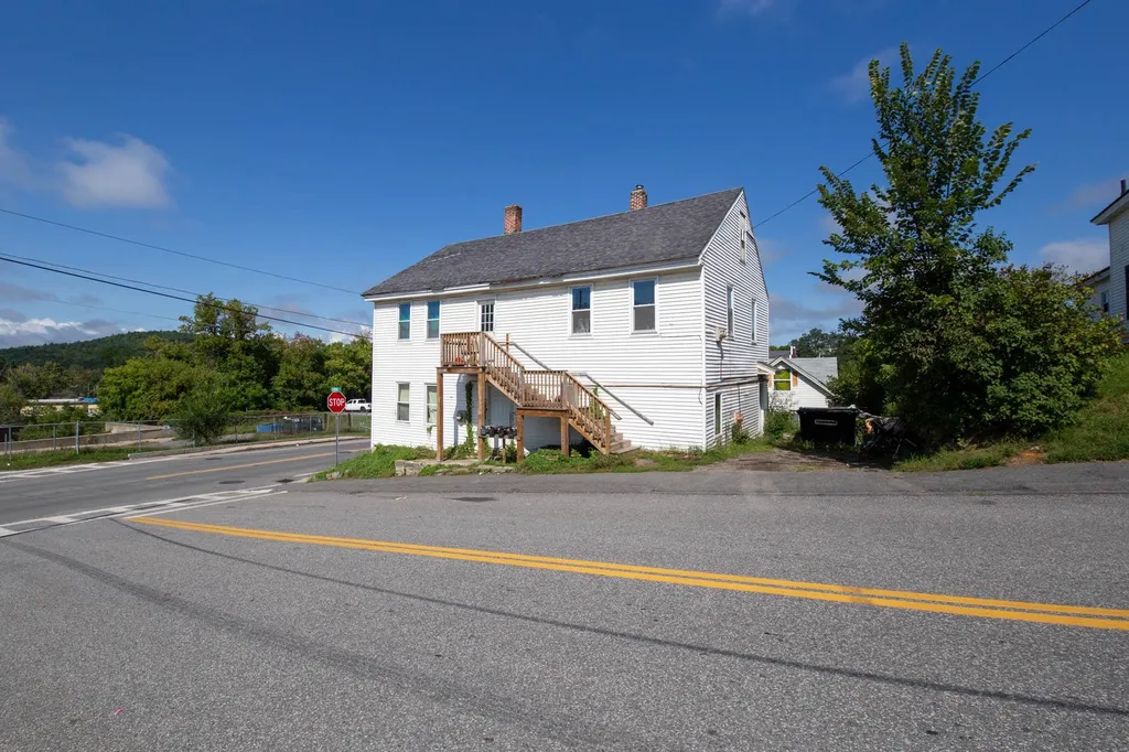 77 Central Street Claremont NH 03743