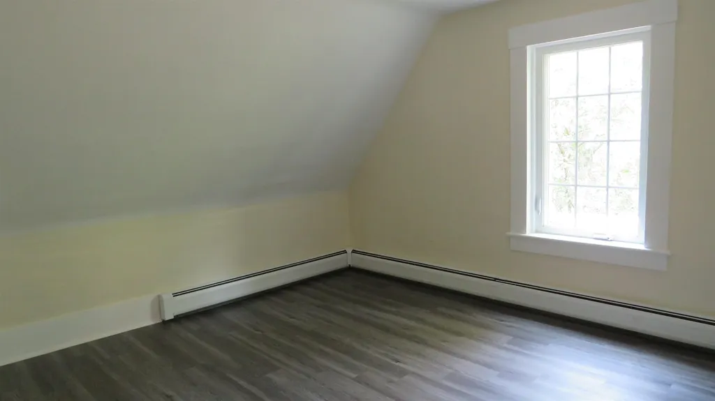20 Pleasant Street Franklin NH 03235