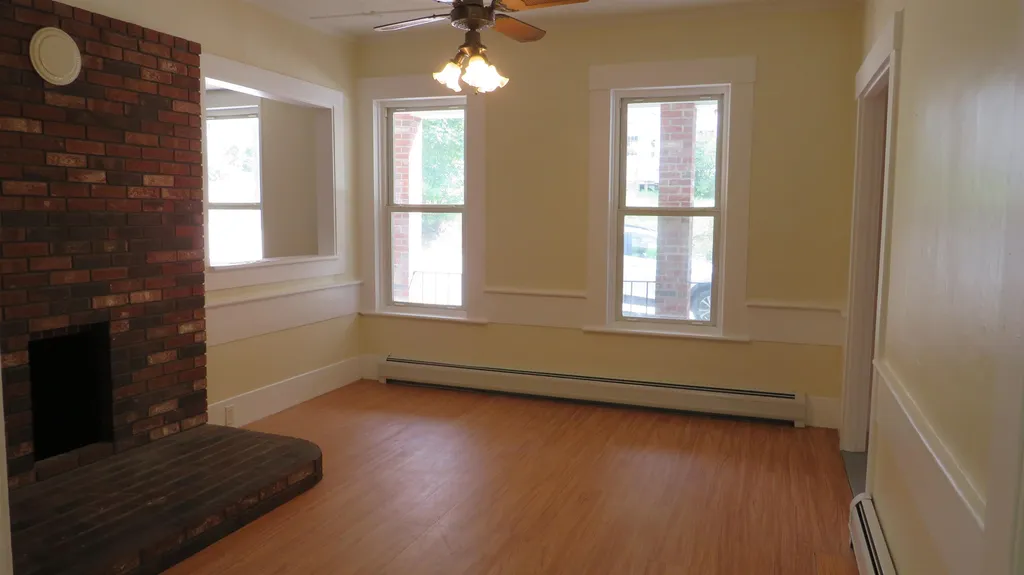20 Pleasant Street Franklin NH 03235