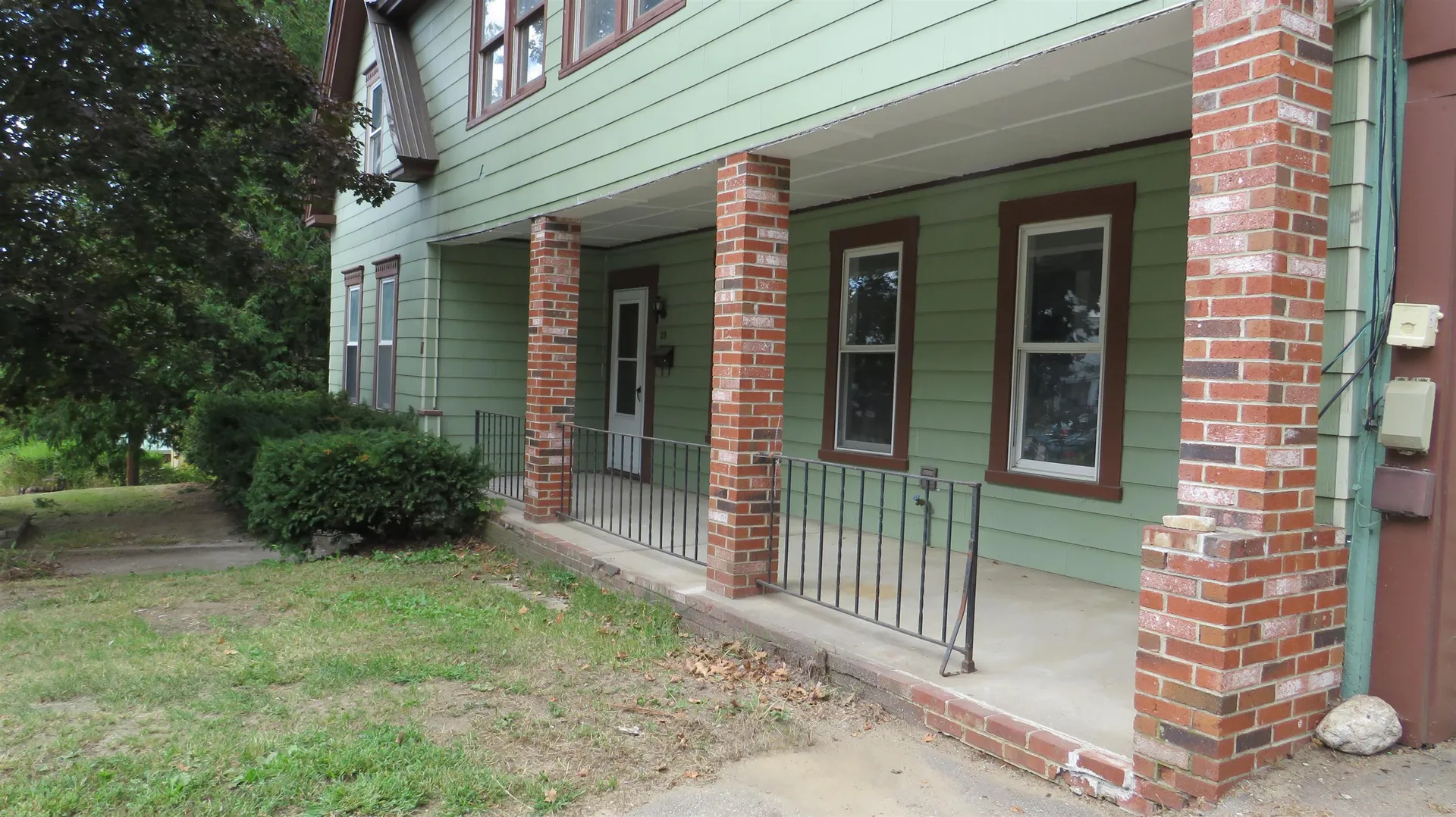 20 Pleasant Street Franklin NH 03235
