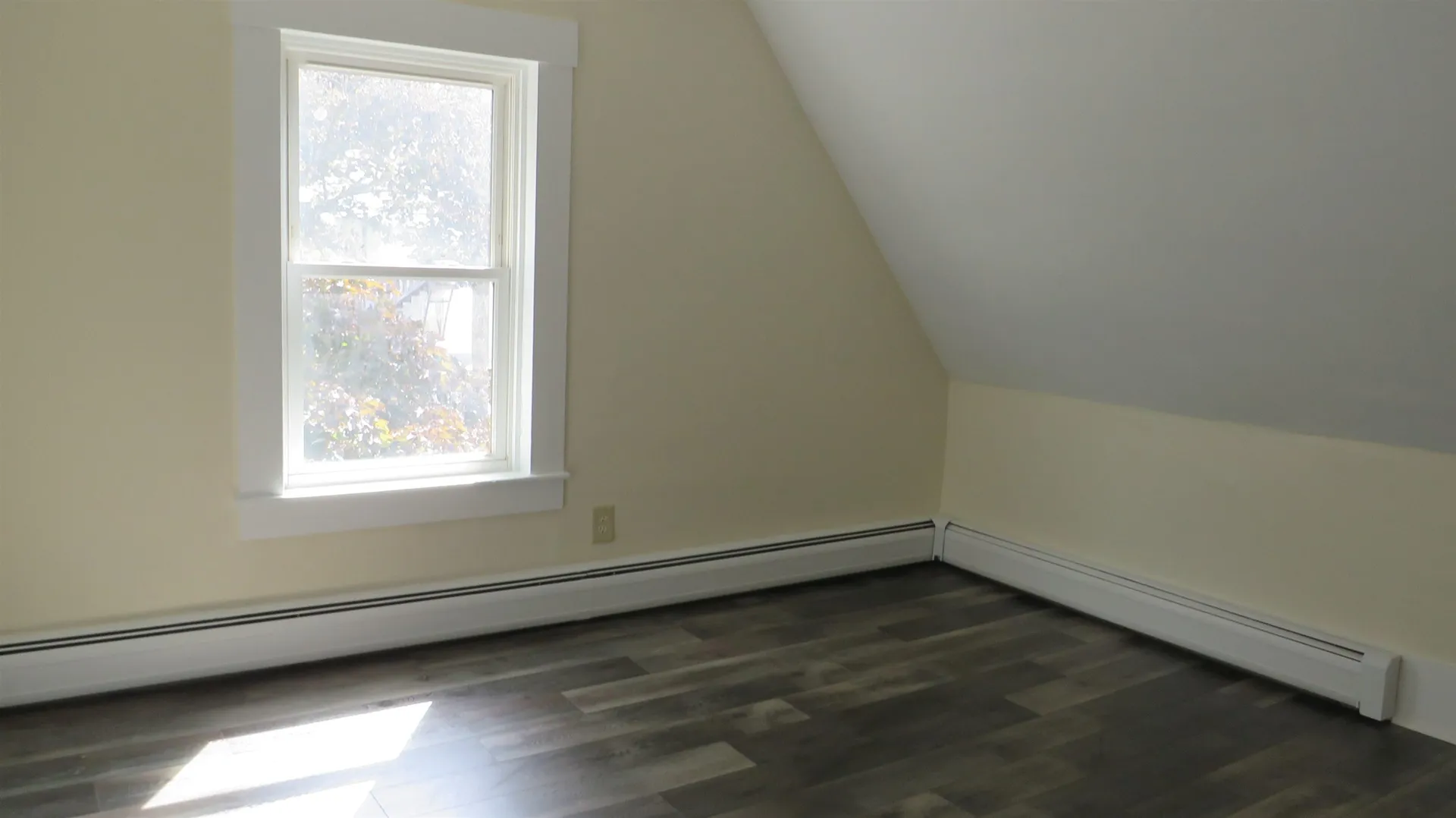 20 Pleasant Street Franklin NH 03235