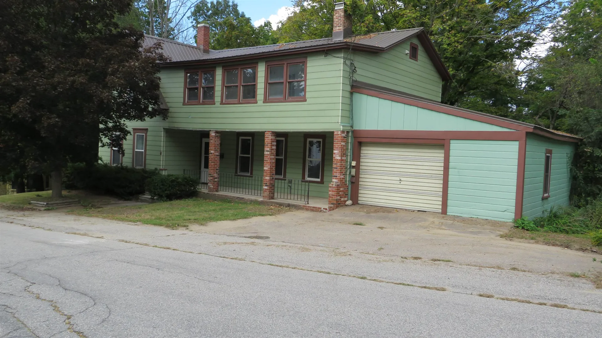 20 Pleasant Street Franklin NH 03235