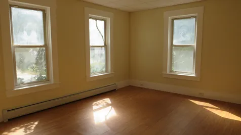 20 Pleasant Street Franklin NH 03235