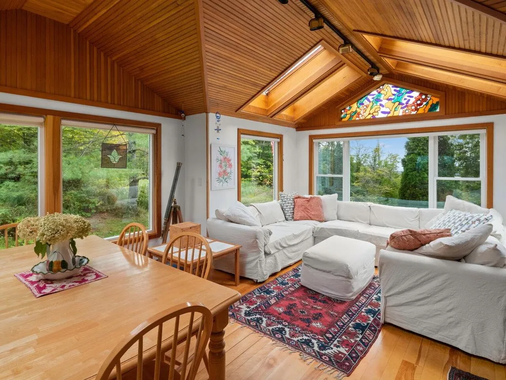 233 Thacher Road Bolton VT 05477