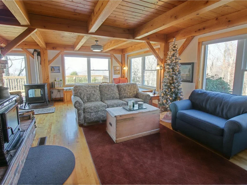 233 Thacher Road Bolton VT 05477
