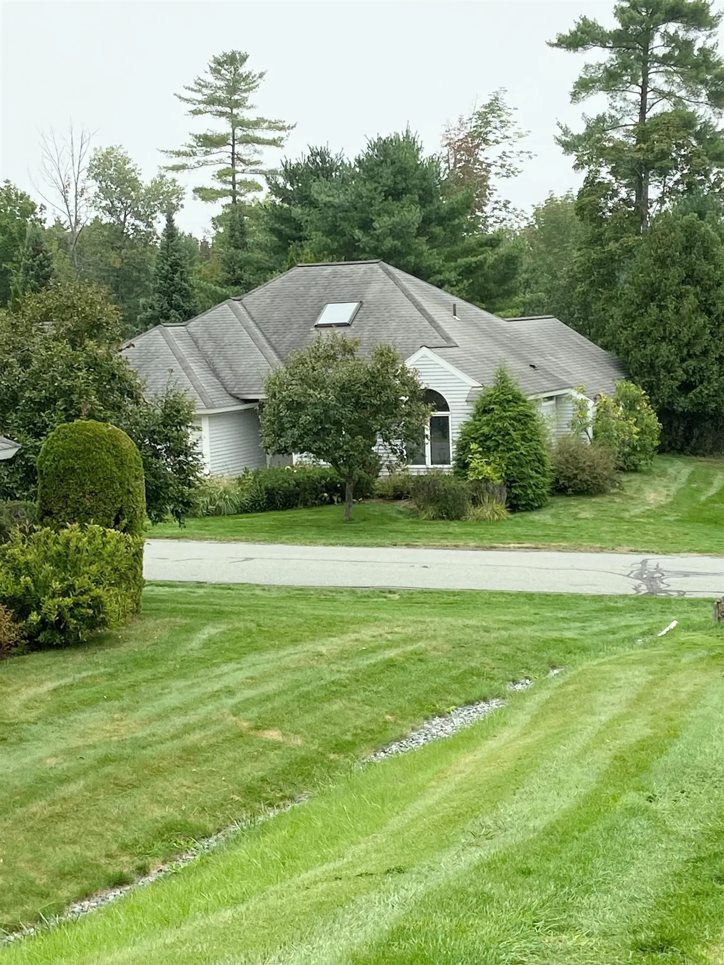 6 Skyline Way Hartford VT 05001