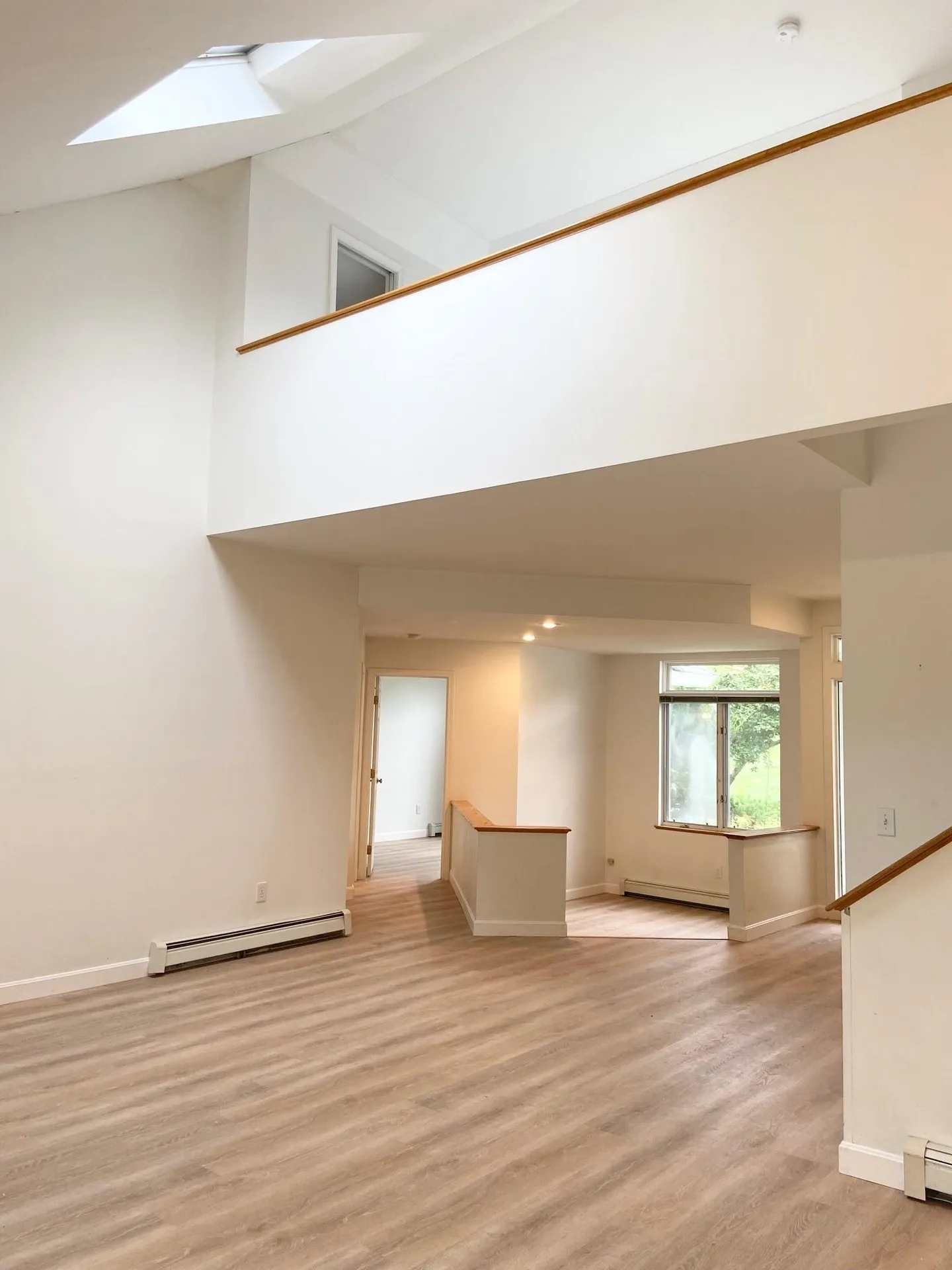 6 Skyline Way Hartford VT 05001