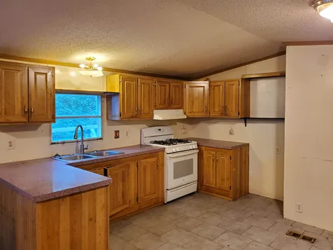 337 Turnpike Road Grafton NH 03240