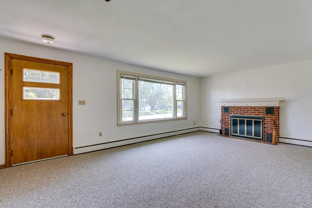 5 Glenwood Avenue Dover NH 03820