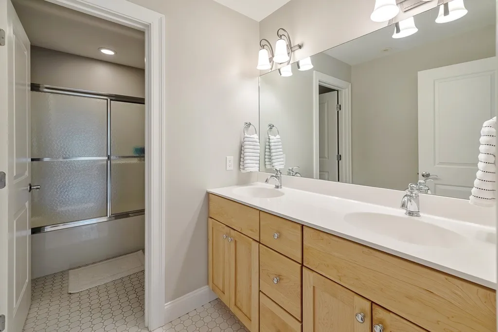 6 Purling Brooks Drive Hanover NH 03755