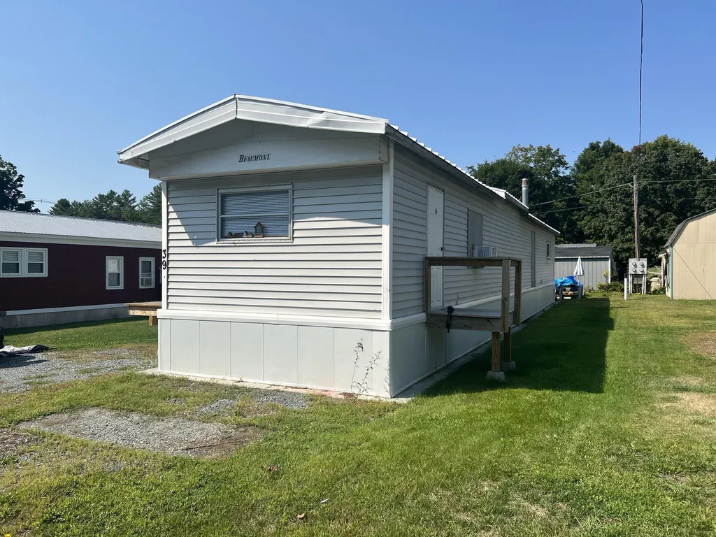 22 Rudsboro Road Lebanon NH 03766