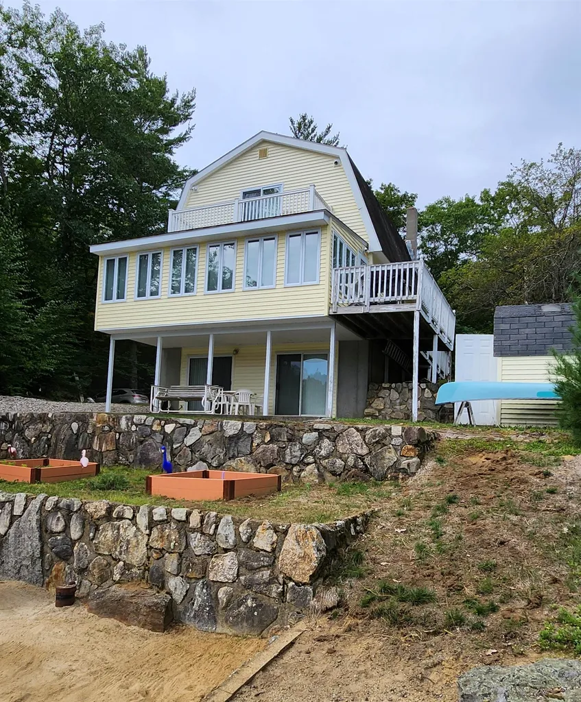 30 Pinepark Drive Barnstead NH 03218