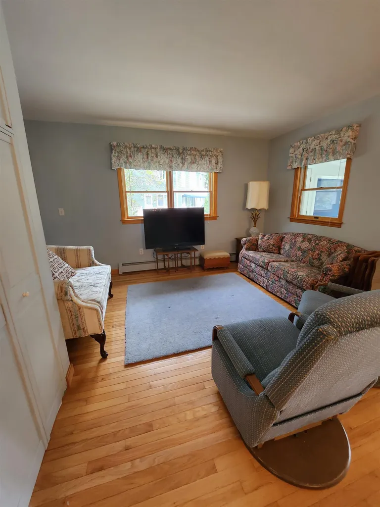 30 Pinepark Drive Barnstead NH 03218