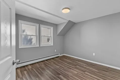 87 Blodget Street Manchester NH 03104
