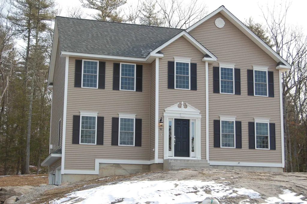18 Huntington Ridge Road Bedford NH 03110