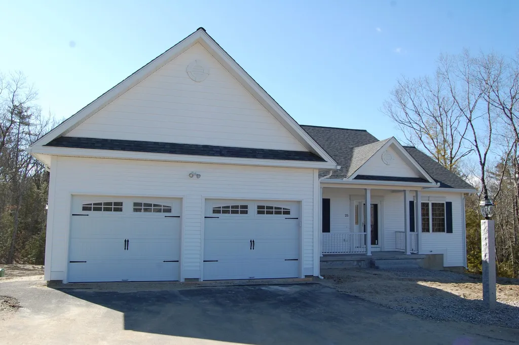25 Huntington Ridge Road Bedford NH 03110