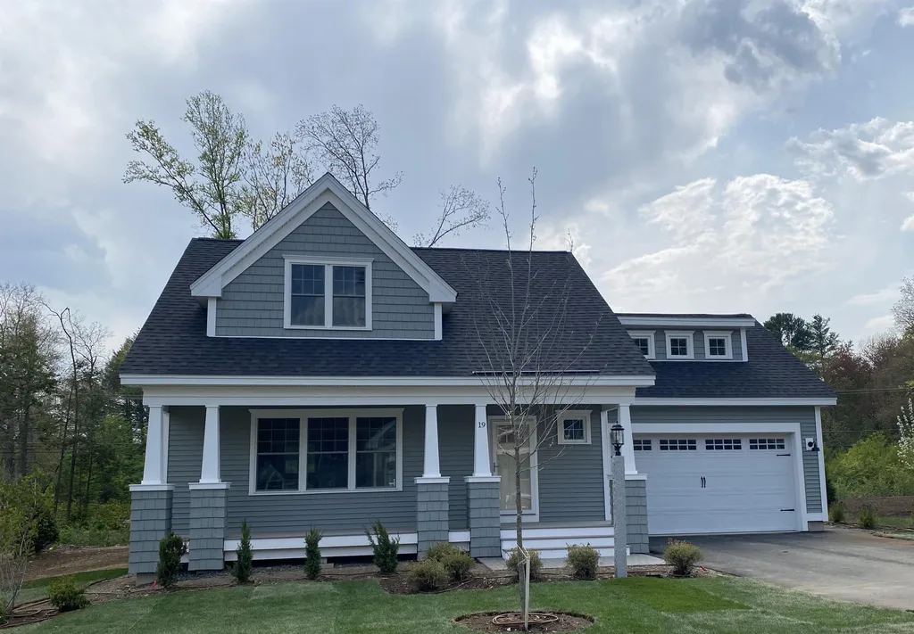 19 Rose Fountain Lane Hampton NH 03842
