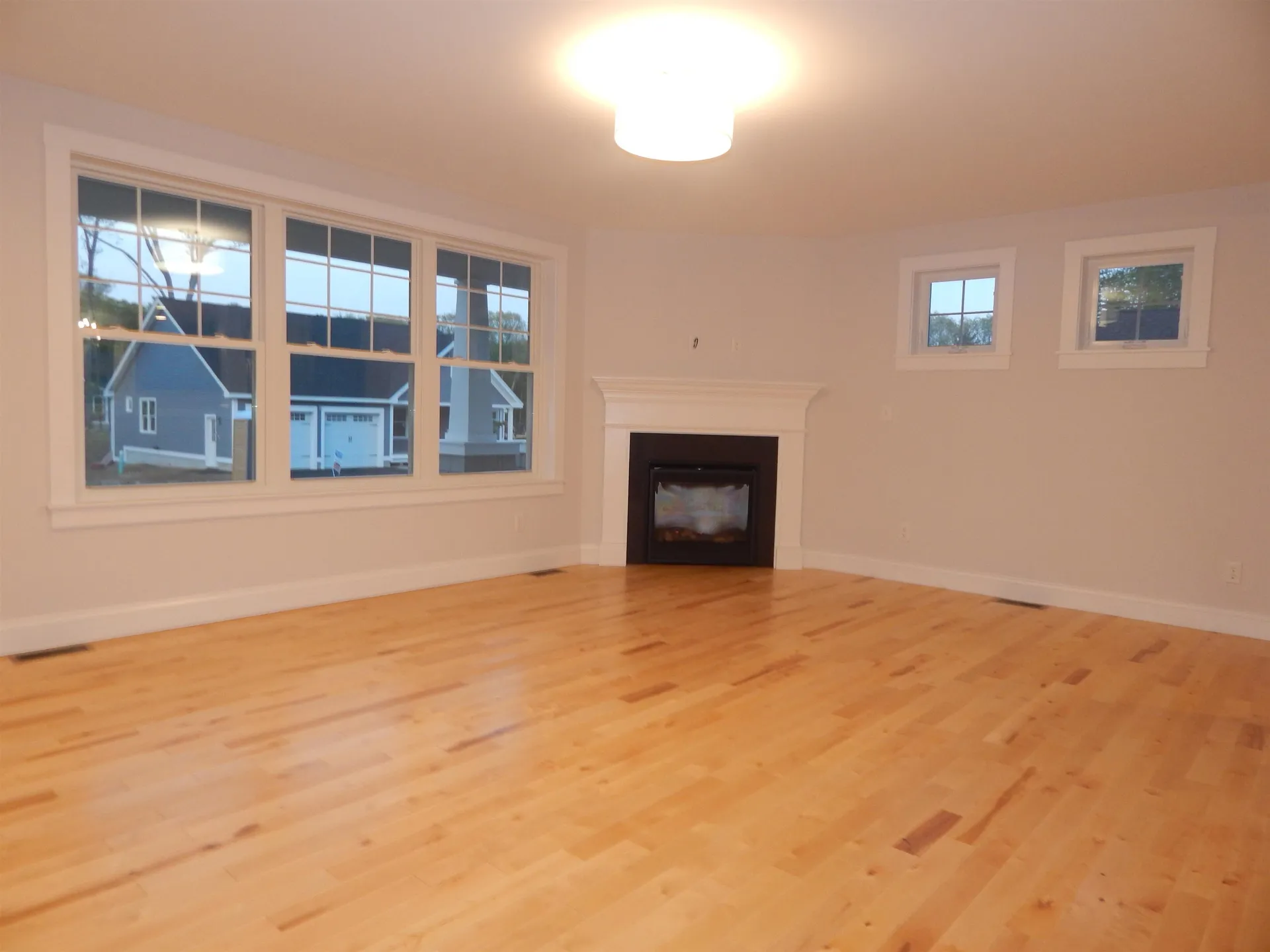 19 Rose Fountain Lane Hampton NH 03842