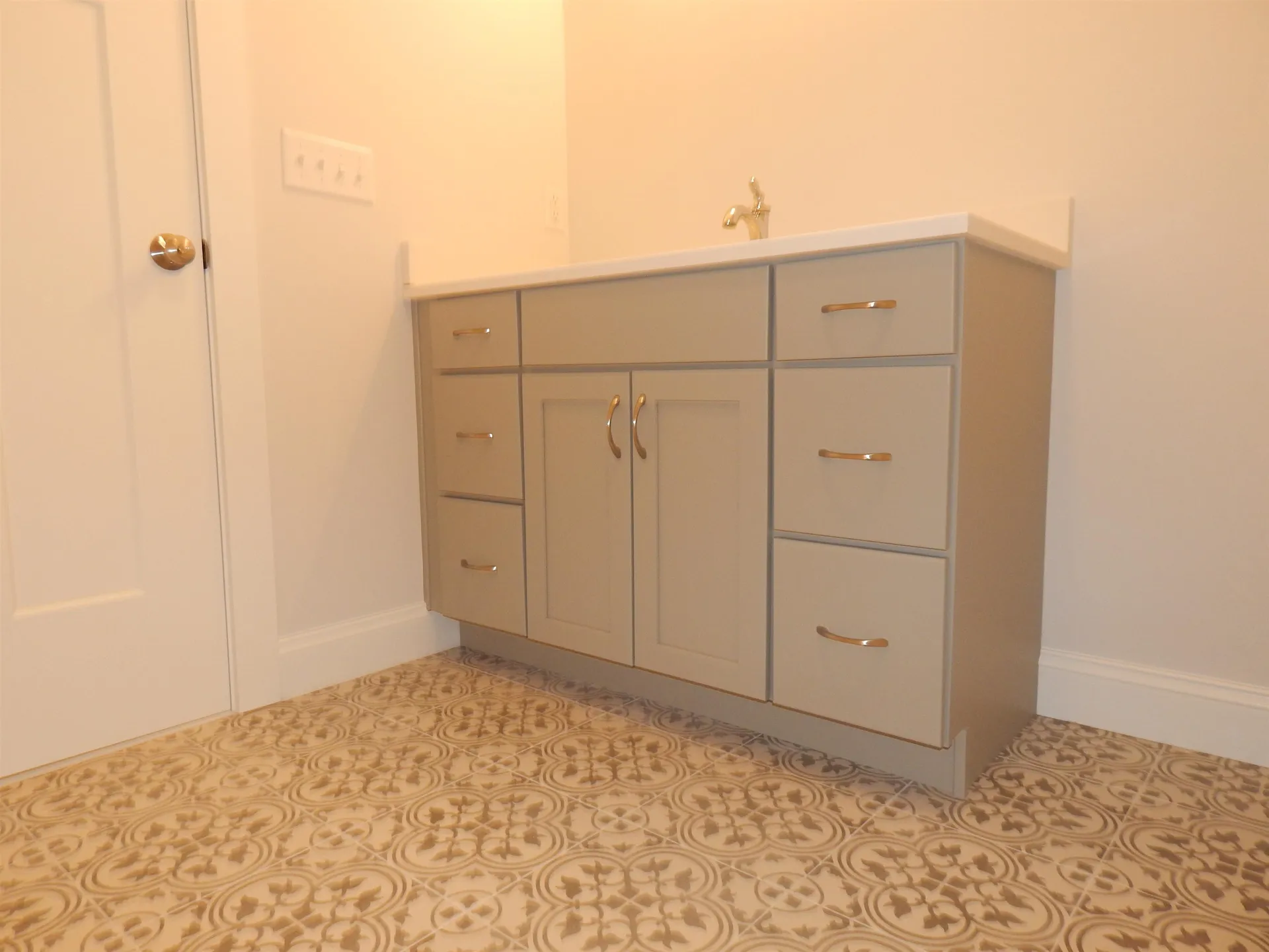 19 Rose Fountain Lane Hampton NH 03842