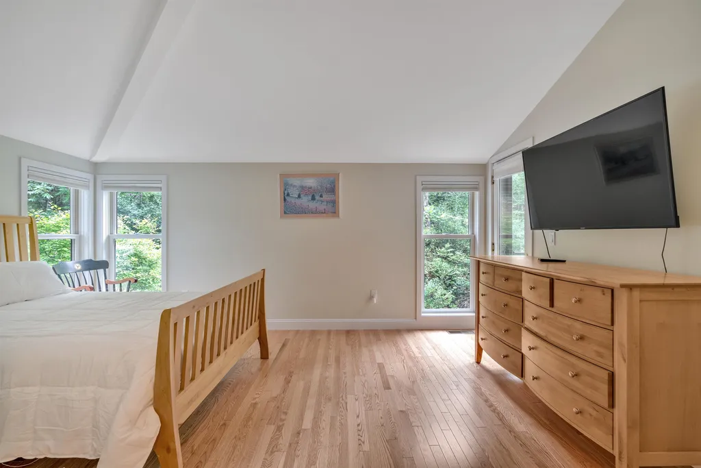 215 Granite Way Hartford VT 05059