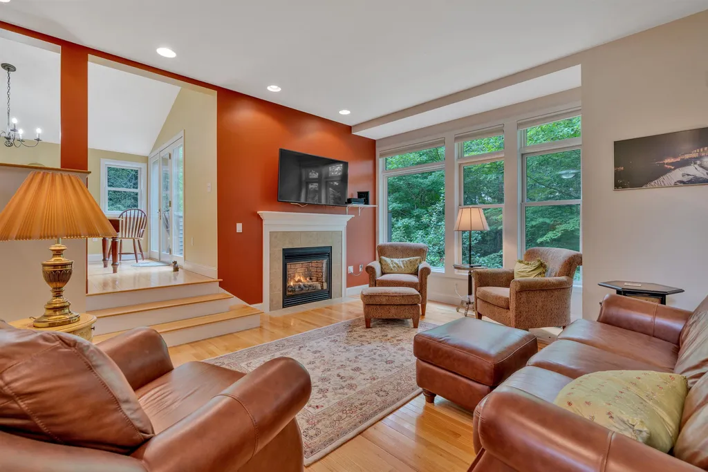 215 Granite Way Hartford VT 05059