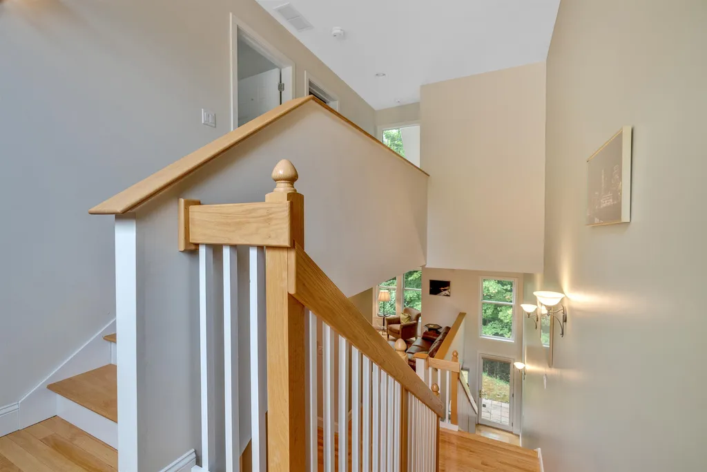 215 Granite Way Hartford VT 05059