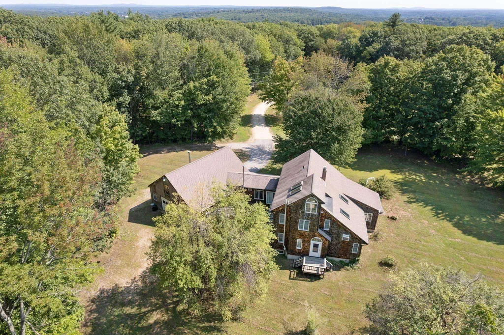 80 Dry Hill Road Rochester NH 03867-4127
