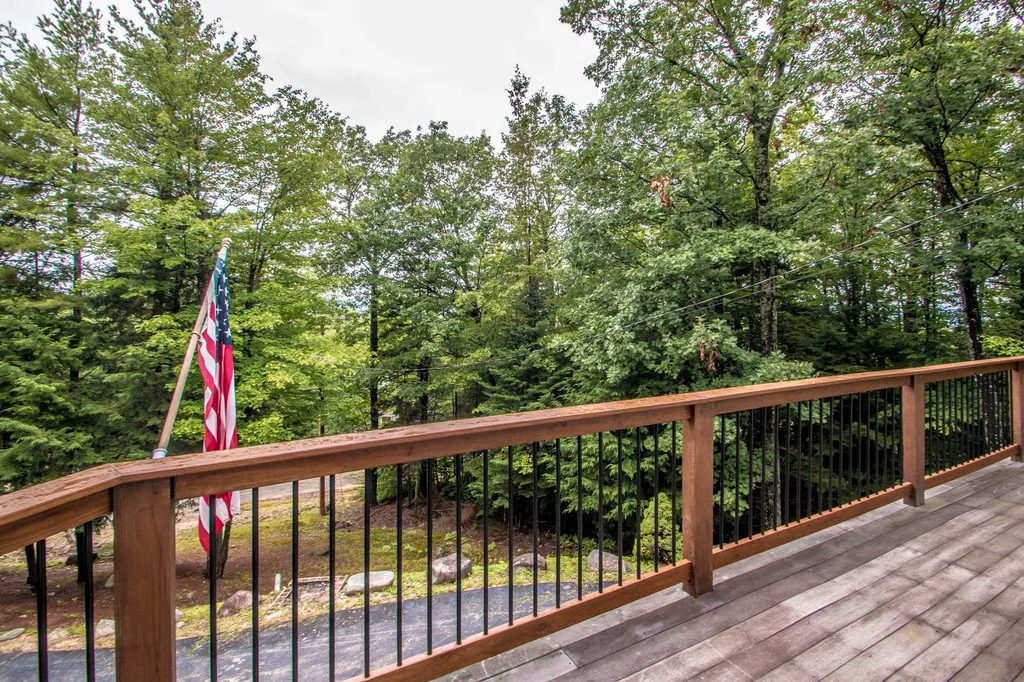 27 Regent Hill Road Conway NH 03813
