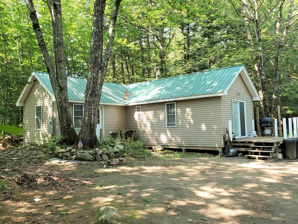 10 Rainbow Drive Ossipee NH 03864