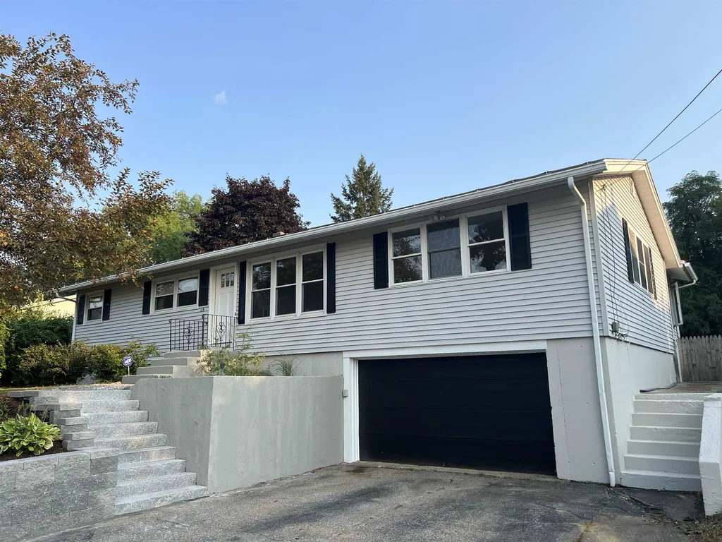 94 Westland Avenue Manchester NH 03103