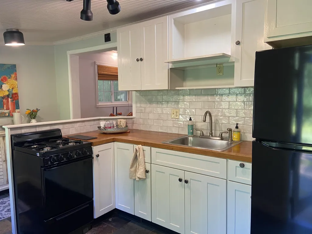 32 Blueberry Lane Alstead NH 03602